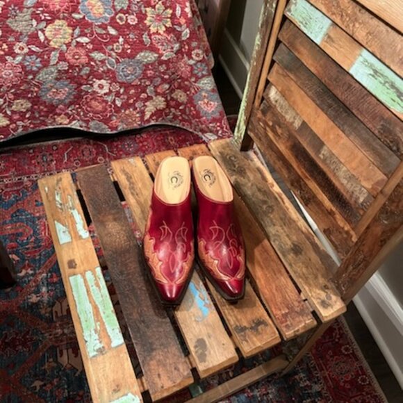 Size 9 by Lucchese Charlie 1 Horse slip on boots so cute - Picture 9 of 14